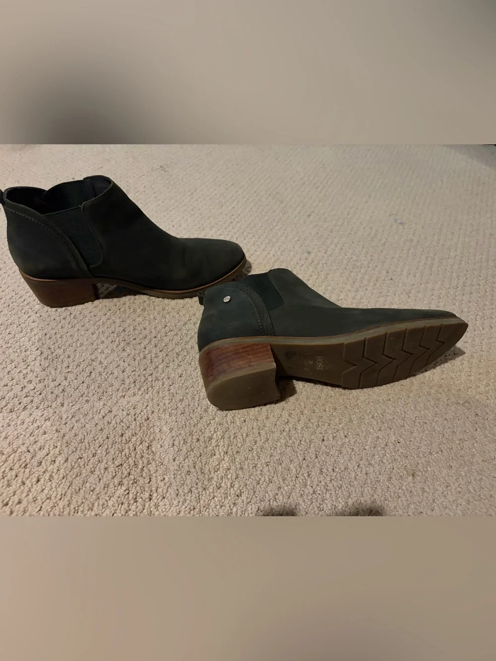 Women’s Slip-On Chelsea Boots in Dark Green